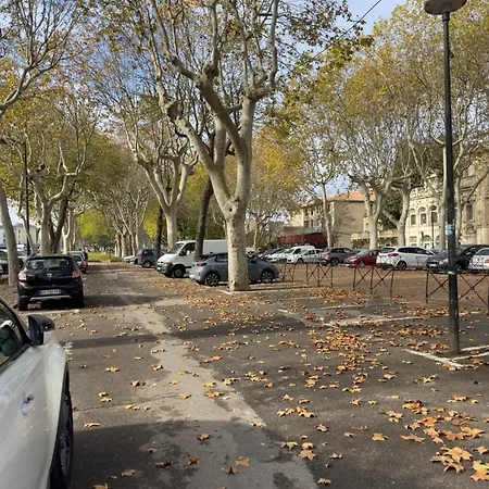 Apartment La Cite Voltaire