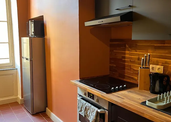 Apartment La Cite Voltaire